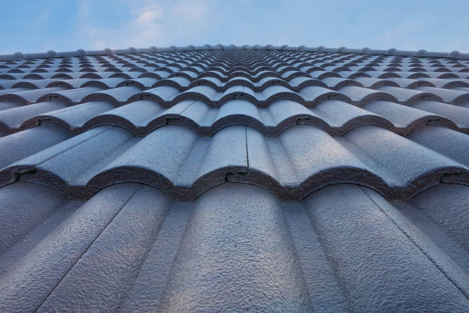 Concrete roof tiles